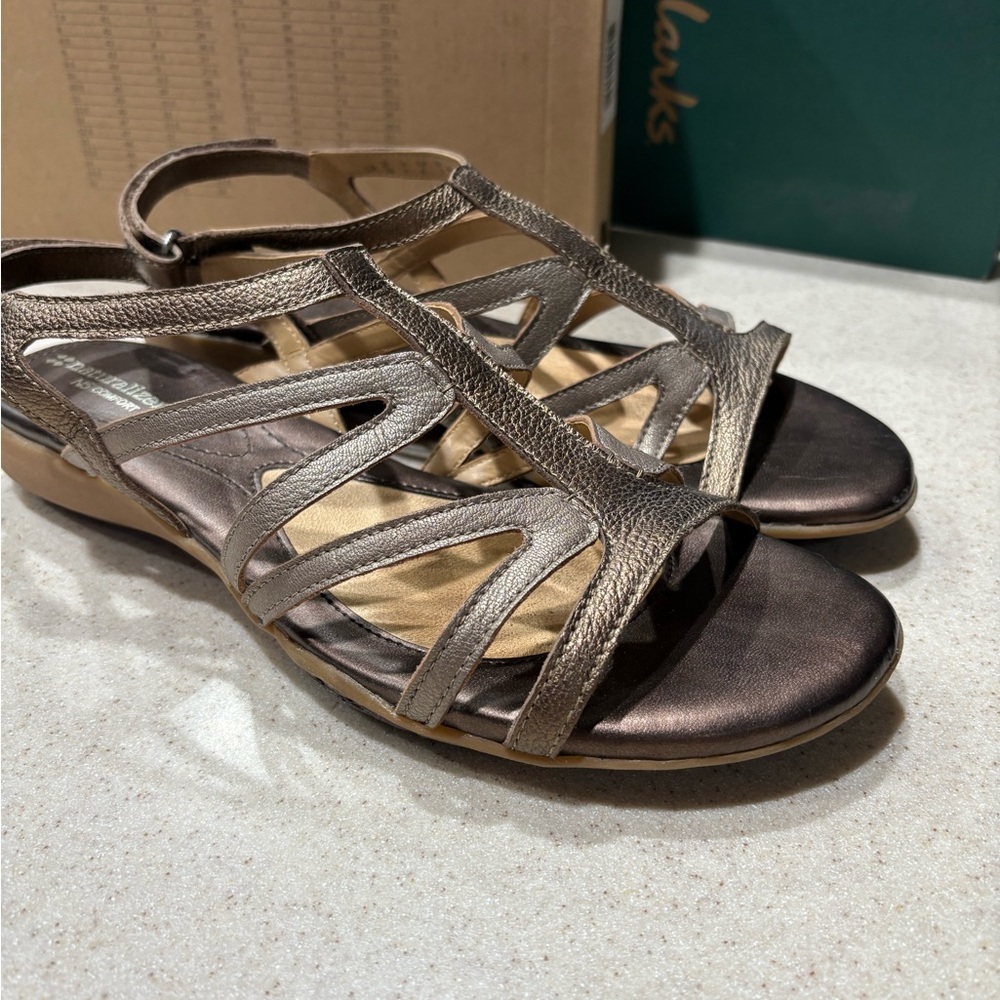 Naturalizer Metallic Strappy Sandals Women’s 10M Comfort Walking Dress Shoes‎